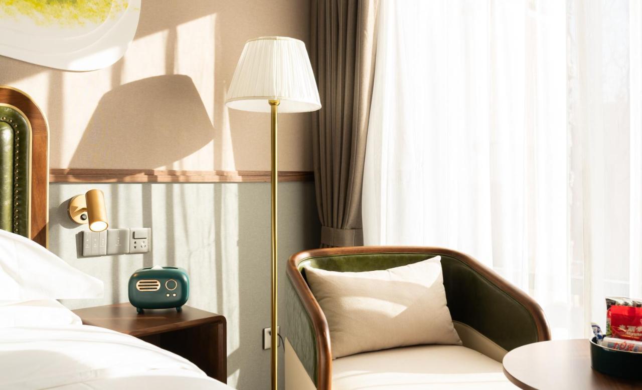 Nost Algia S Hotel Near Beijing Cbd - Cctv, China Zun, Skp And Sanlitun, Tian'Anmen Square, Forbidden City, Free Daily Necessities, Free Night Snack, Free Laundry, English Communication Well, Free Travel Advice , Free Gymnastic, Exterior photo