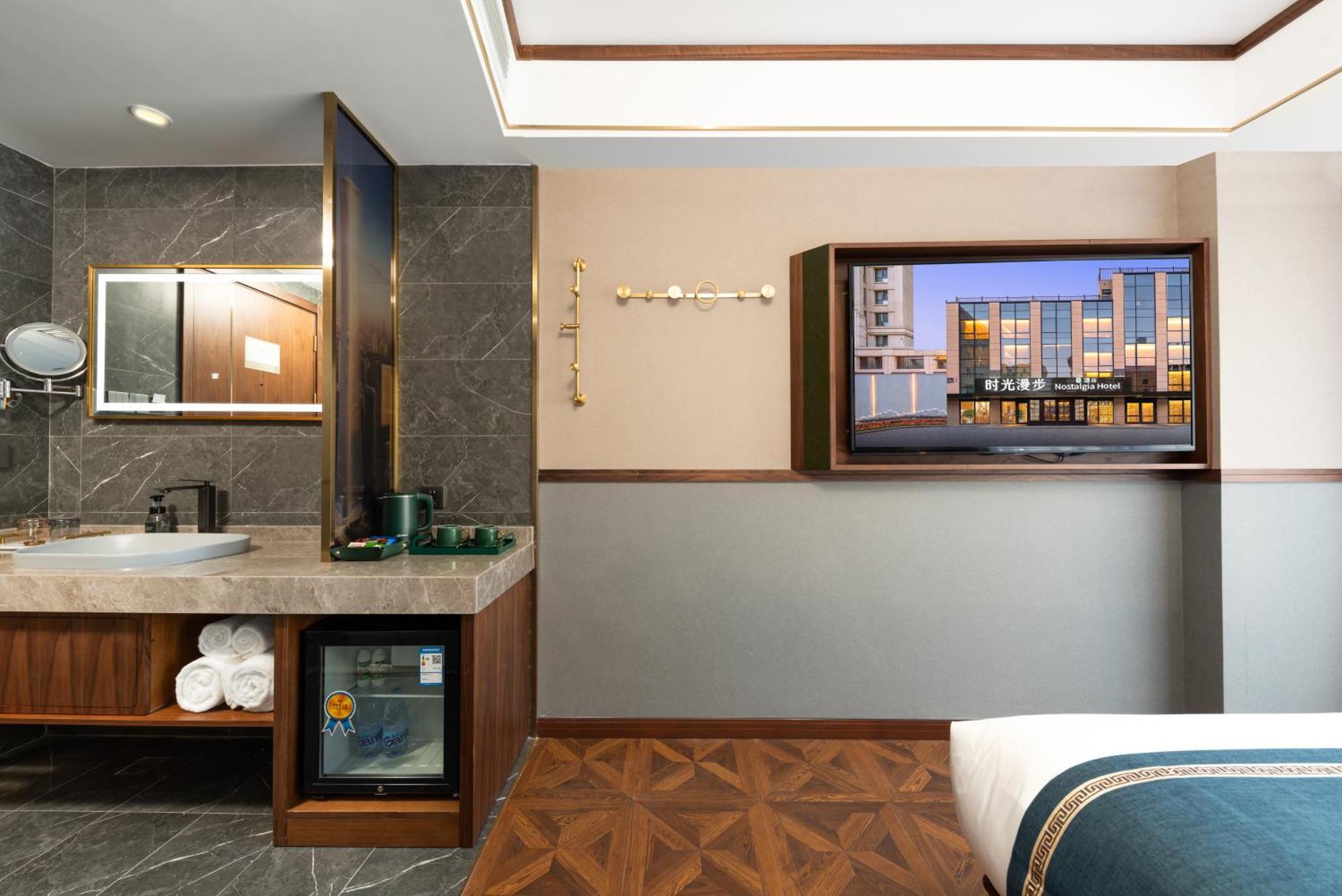 Nost Algia S Hotel Near Beijing Cbd - Cctv, China Zun, Skp And Sanlitun, Tian'Anmen Square, Forbidden City, Free Daily Necessities, Free Night Snack, Free Laundry, English Communication Well, Free Travel Advice , Free Gymnastic, Exterior photo