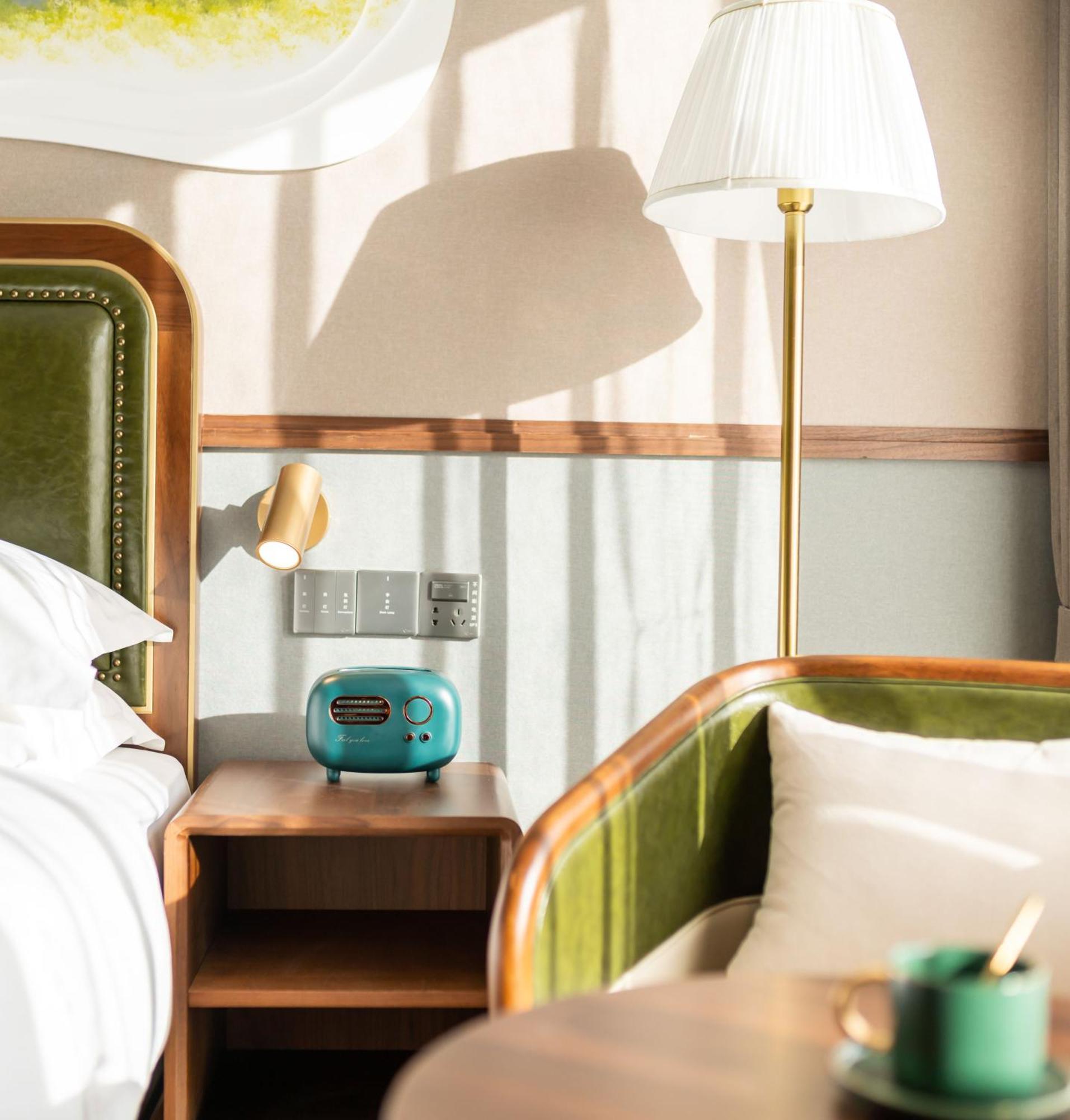 Nost Algia S Hotel Near Beijing Cbd - Cctv, China Zun, Skp And Sanlitun, Tian'Anmen Square, Forbidden City, Free Daily Necessities, Free Night Snack, Free Laundry, English Communication Well, Free Travel Advice , Free Gymnastic, Exterior photo